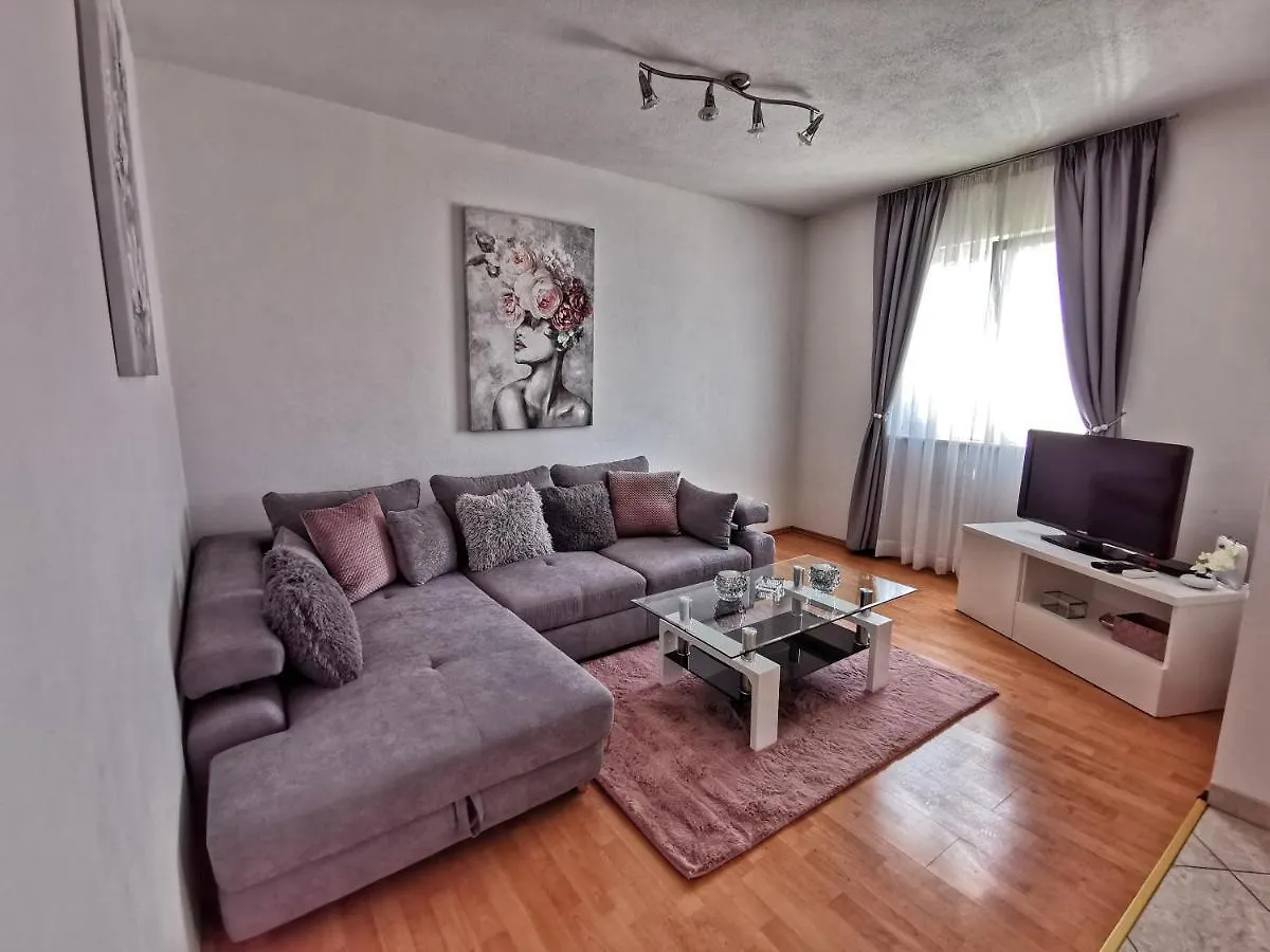 Apartmani Jelena Seget Vranjica Apartment