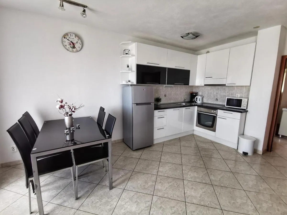Apartment Apartmani Jelena Seget Vranjica Croatia