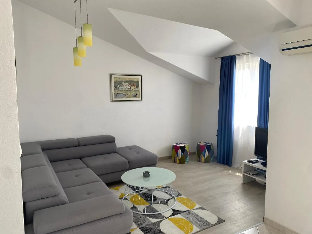 Apartmani Jelena Seget Vranjica